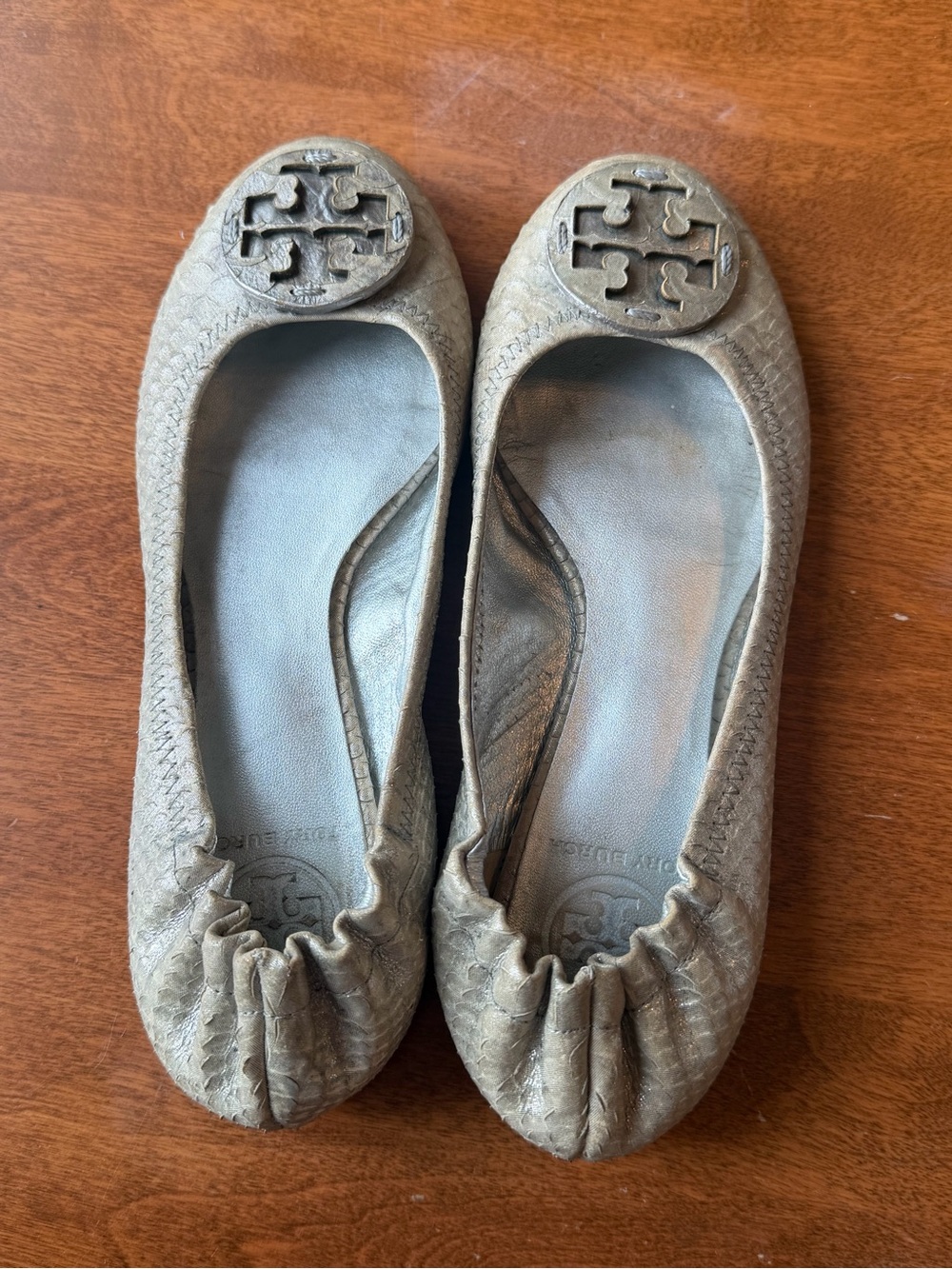 Tory Burch python flats - Picture 2 of 10